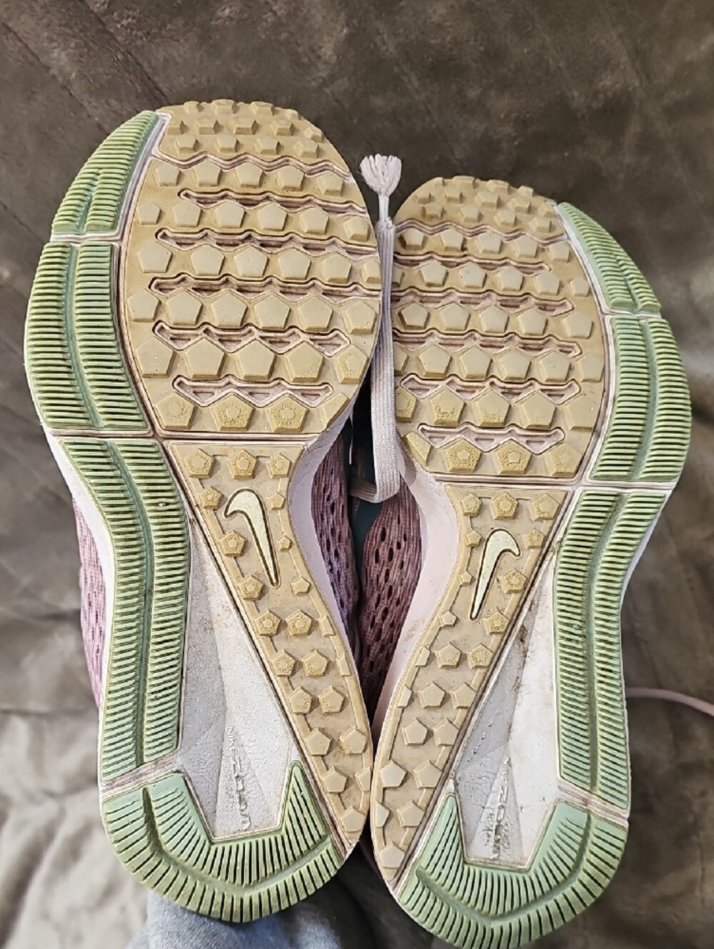 Nike Zoom Winflo 5 Women's Running Shoe - Dusty Rose with Teal Swoosh - Picture 10 of 11